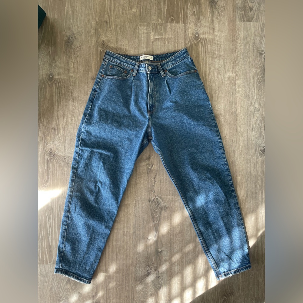 Abercrombie & Fitch High-Rise Blue Denim Jeans - Picture 2 of 4